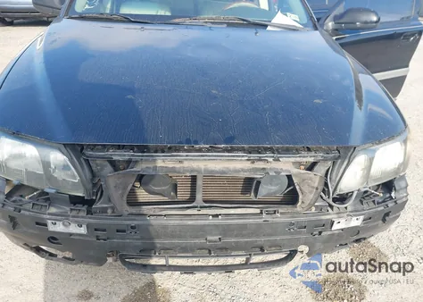 2002 Volvo S60 2.4 из США, поврежденный, VIN YV1RS61R322098265